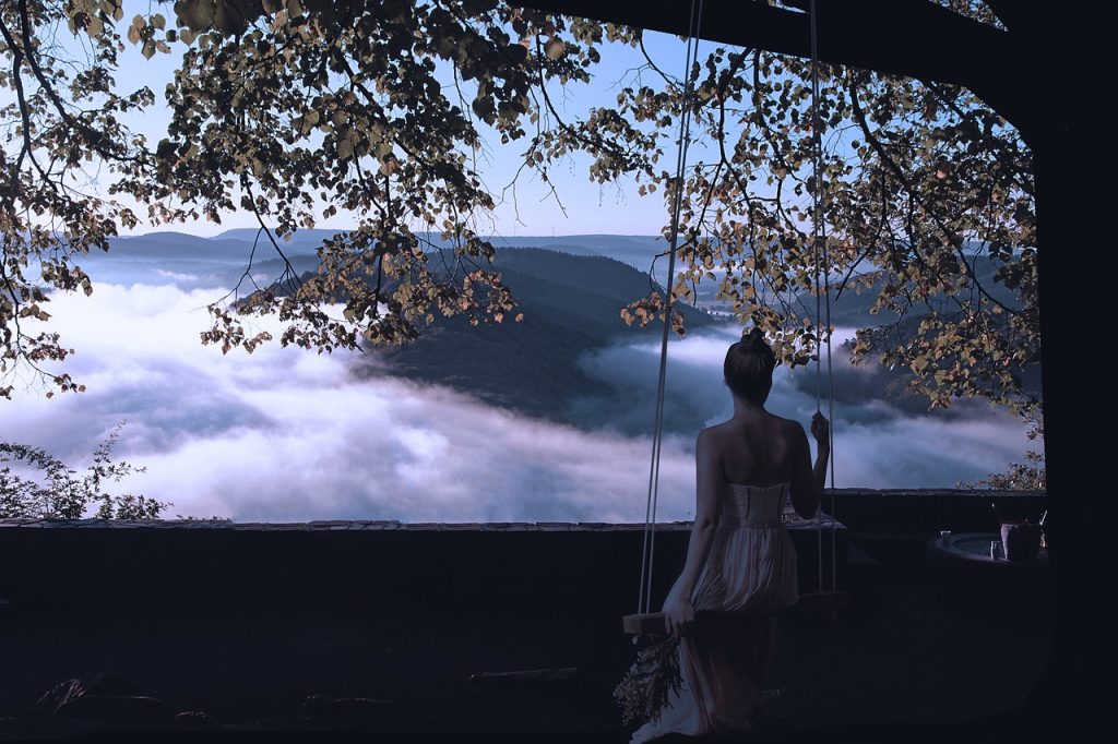 lone, lonely, woman, lady, fog, thought, thinking, wishful, alone, person, sunset, clouds, loneliness, sadness, blue thinking, blue alone, blue lonely, blue think, blue lady